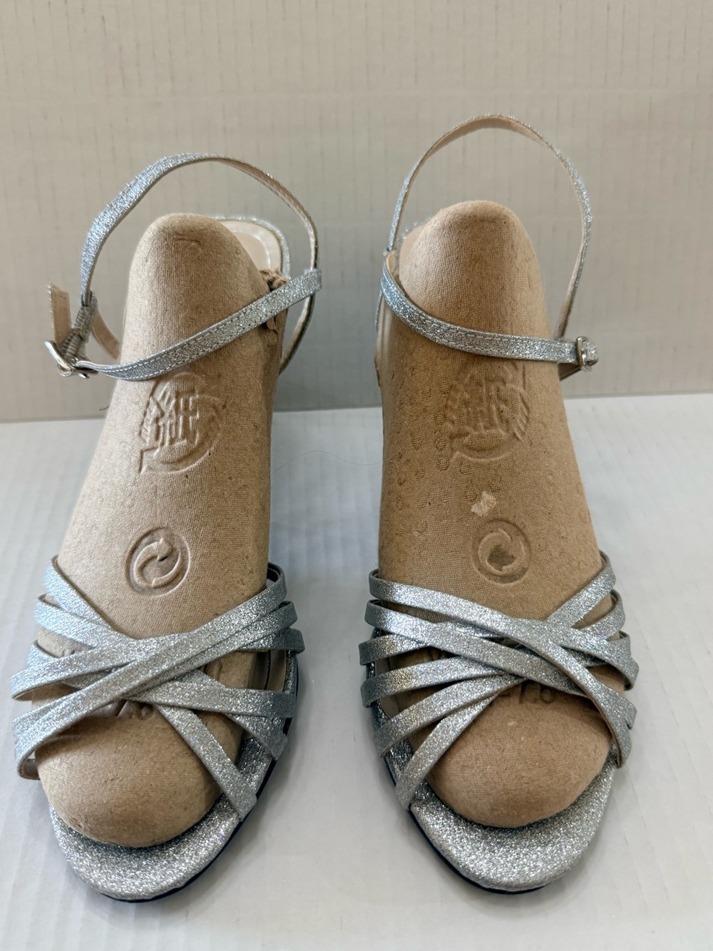 Caparros Silver Glitter Strappy Heeled Sandals size 7.5